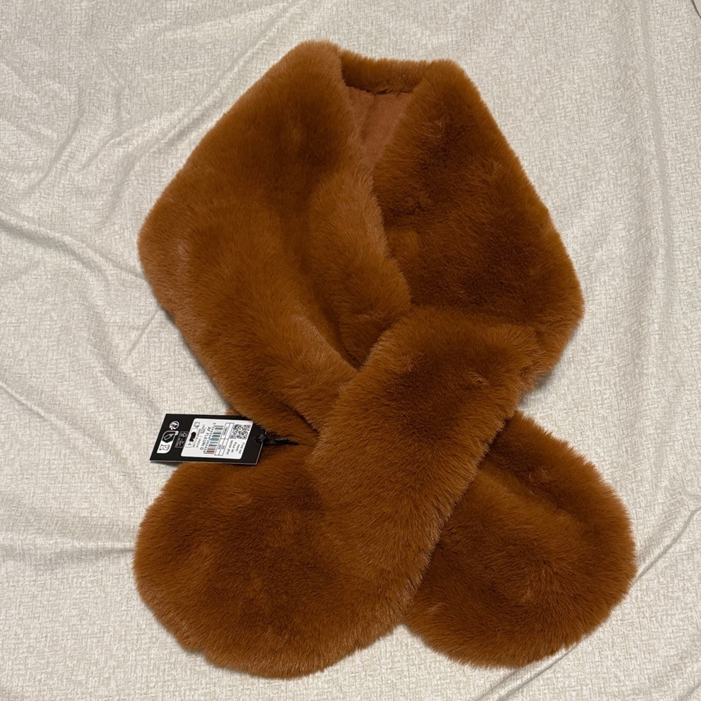 Luxurious Brown Faux Fur Scarf